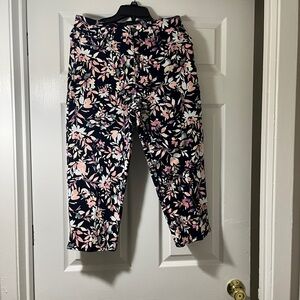 Gloria Vanderbilt Amanda‎ Floral Capri Jeans